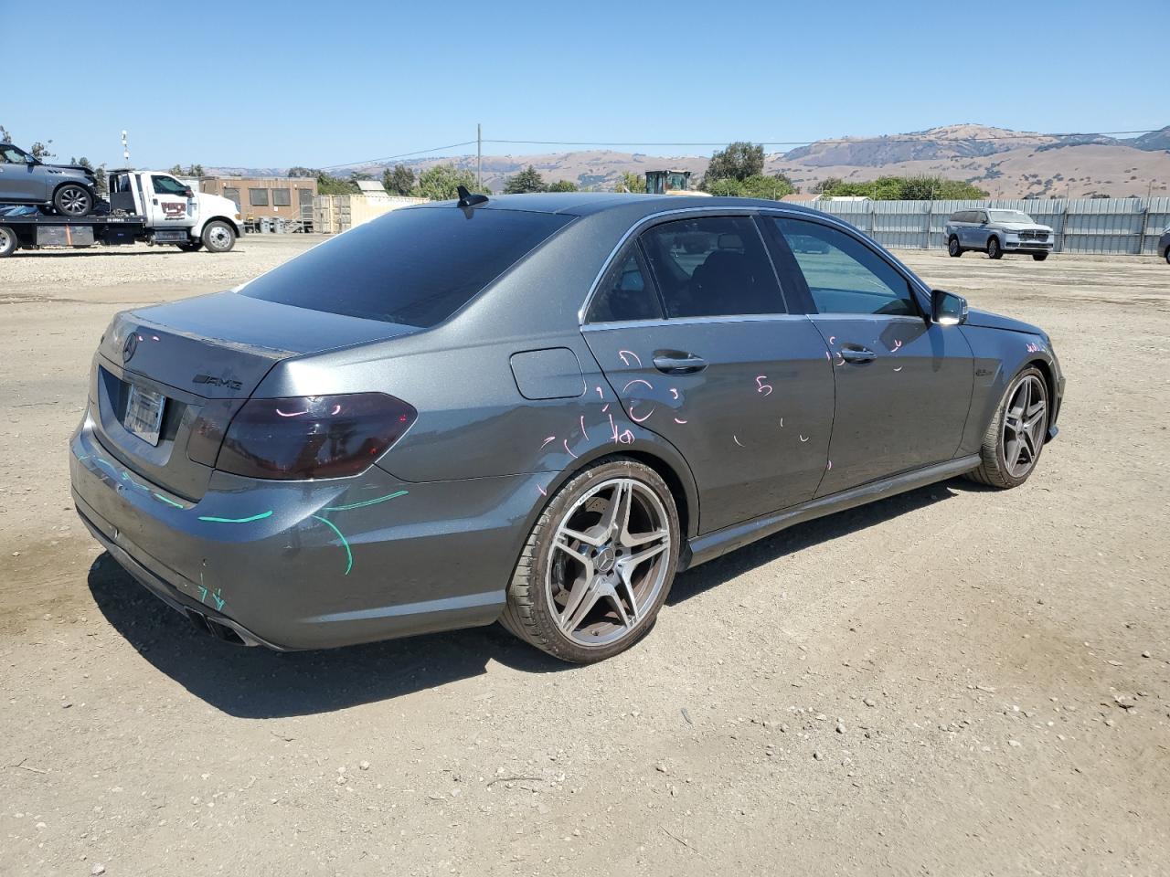 2011 MERCEDES-BENZ E-Class
