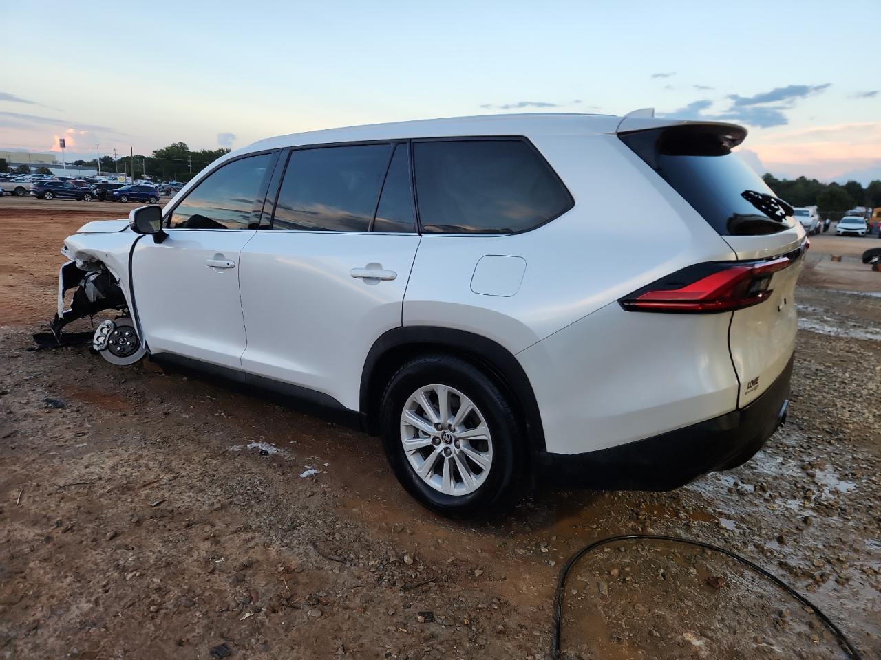 2024 TOYOTA HIGHLANDER
