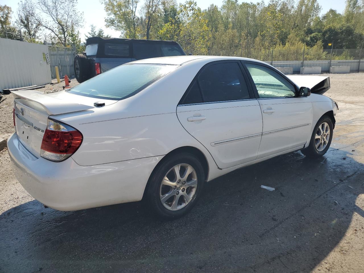 2005 TOYOTA CAMRY
