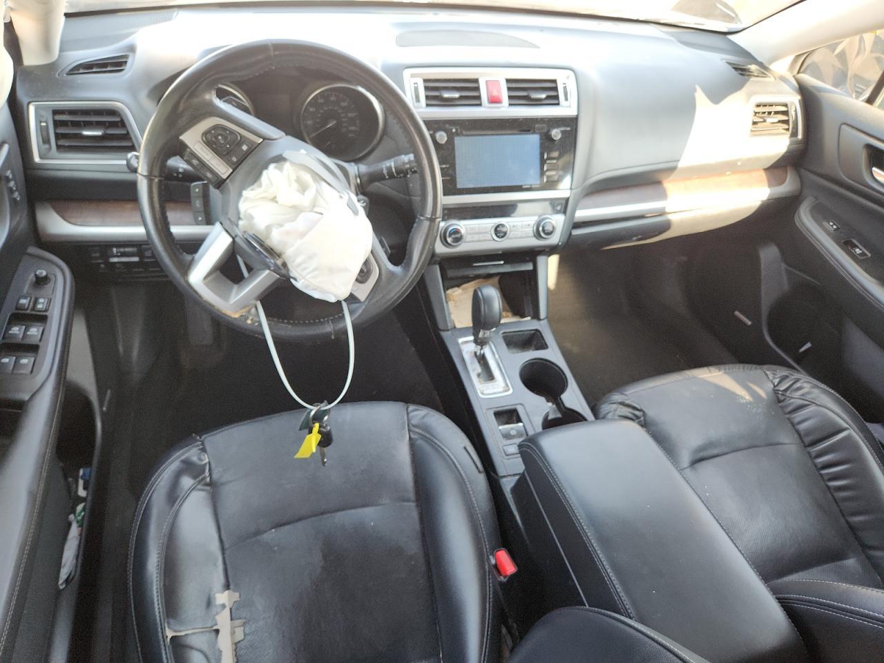 2015 SUBARU Outback