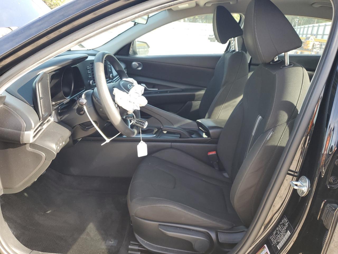 2022 HYUNDAI ELANTRA