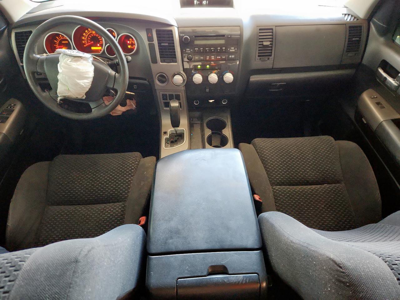 2011 TOYOTA TUNDRA