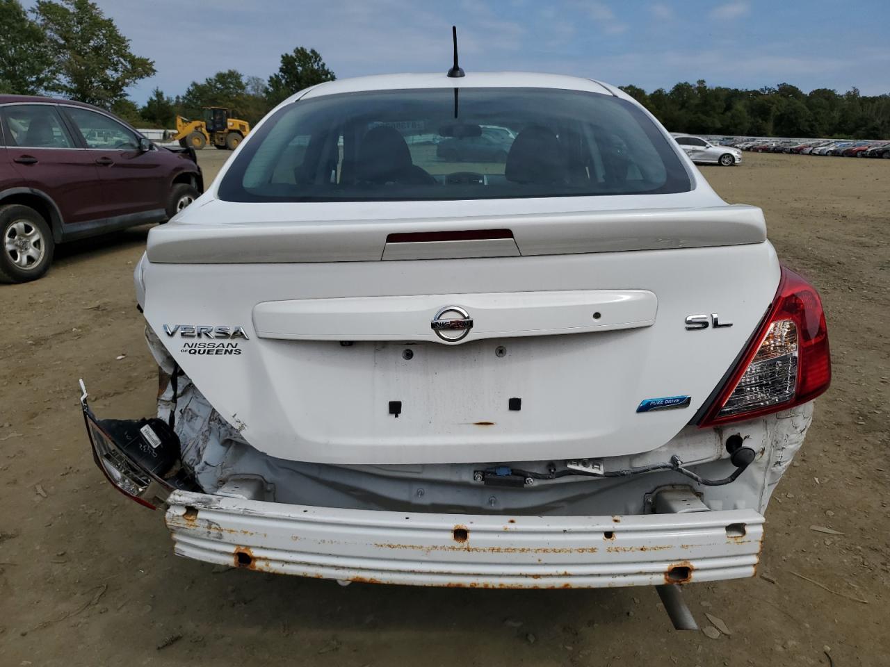 2015 NISSAN VERSA