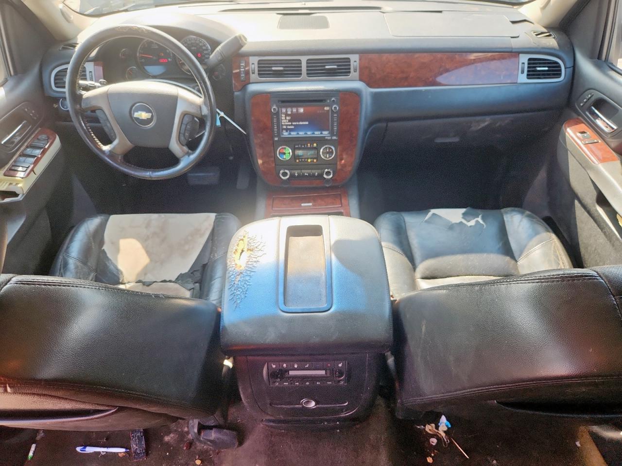 2014 CHEVROLET Suburban