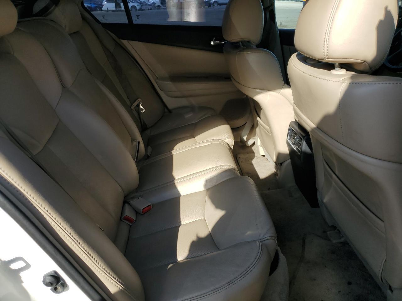 2012 NISSAN Maxima