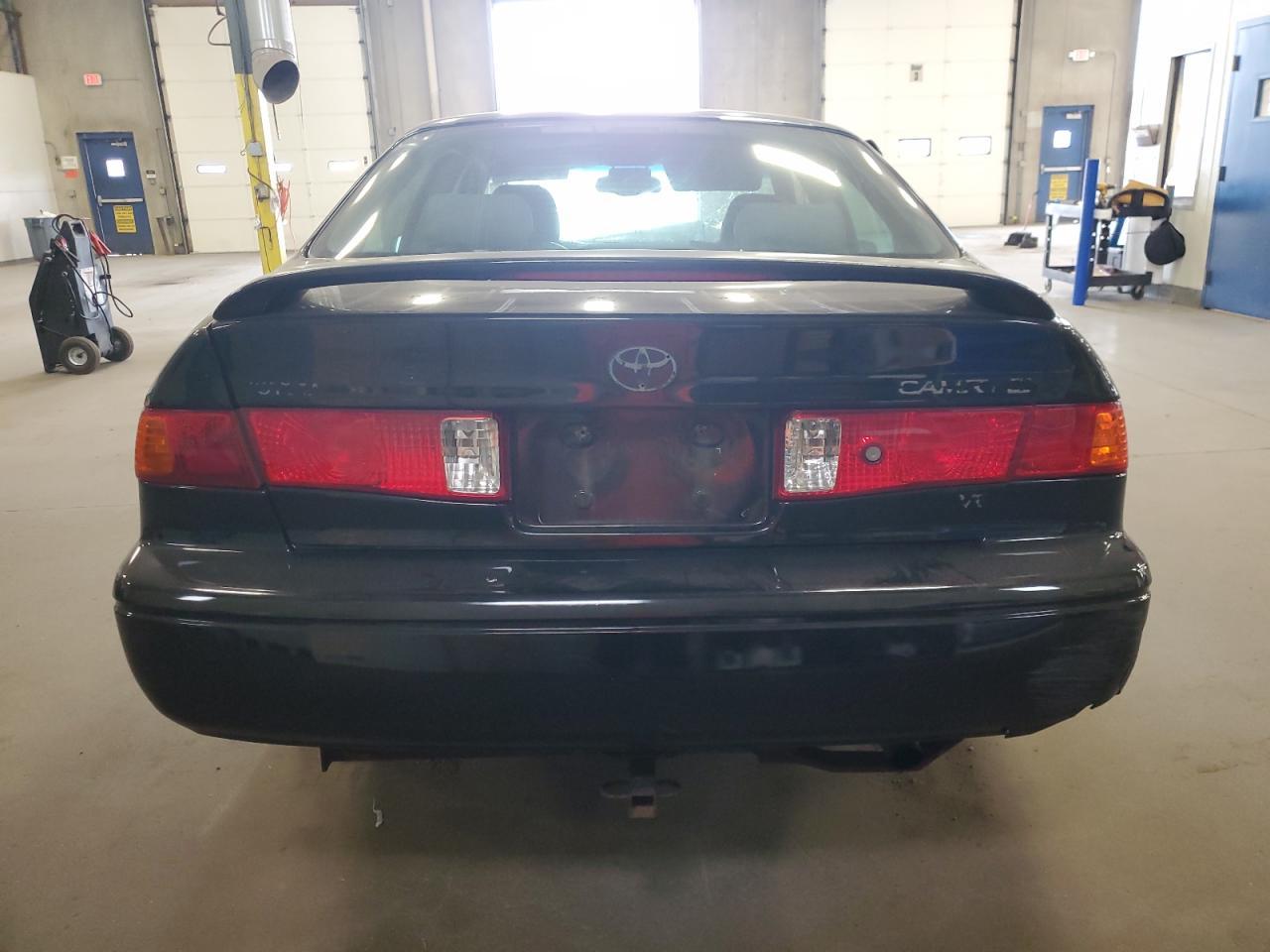 2000 TOYOTA CAMRY