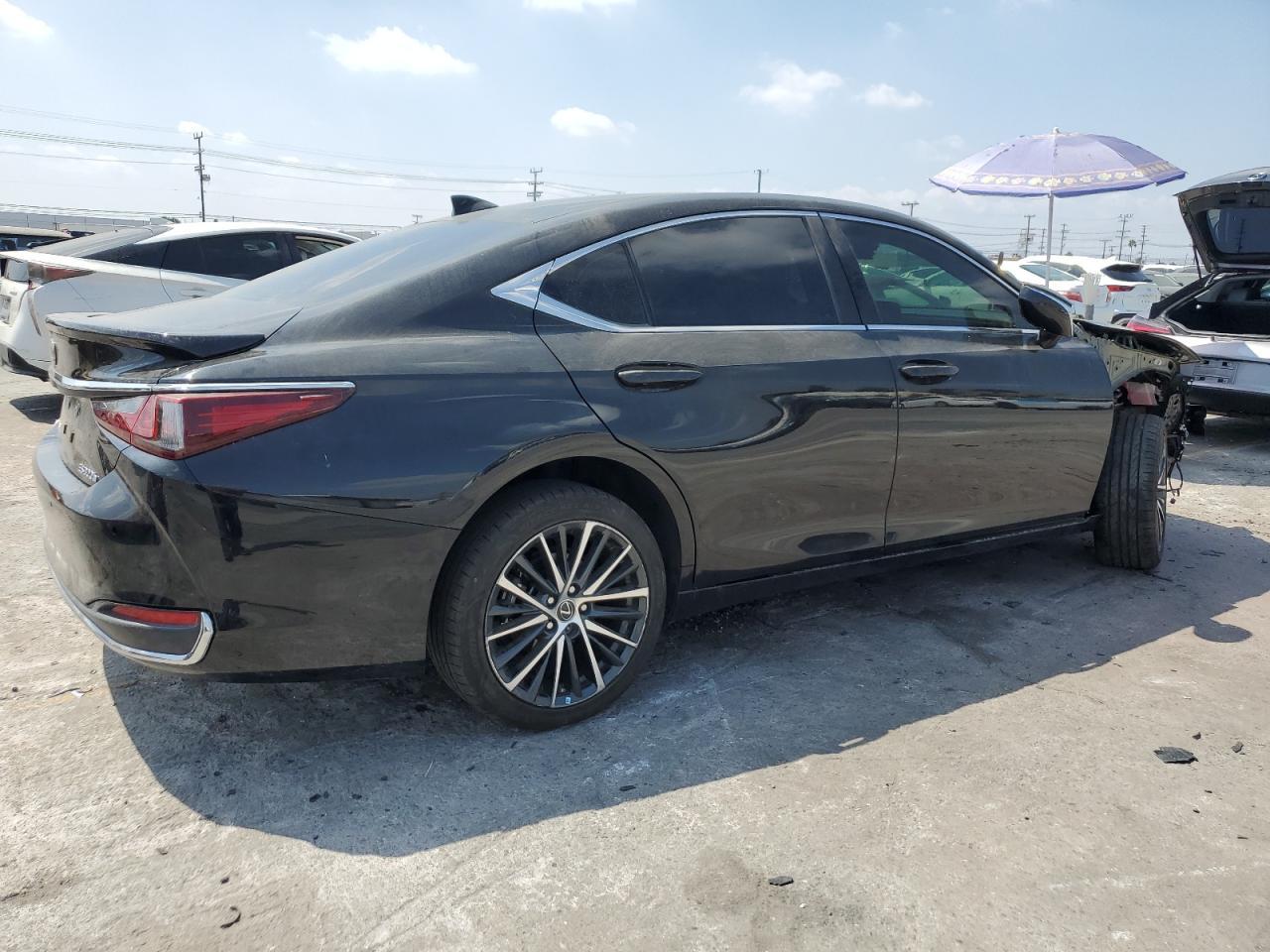 2024 LEXUS Es
