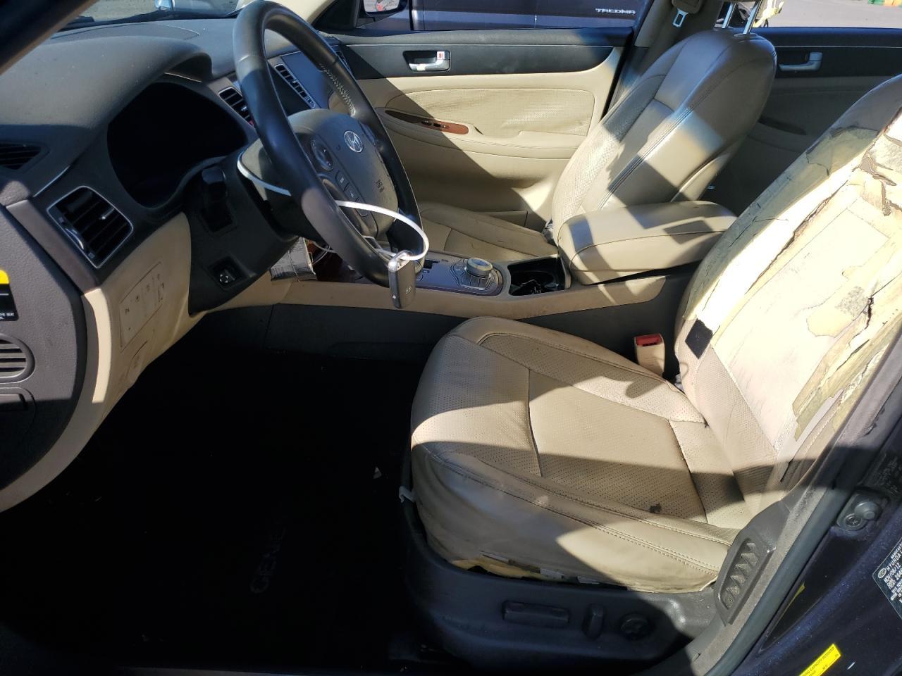 2013 HYUNDAI GENESIS