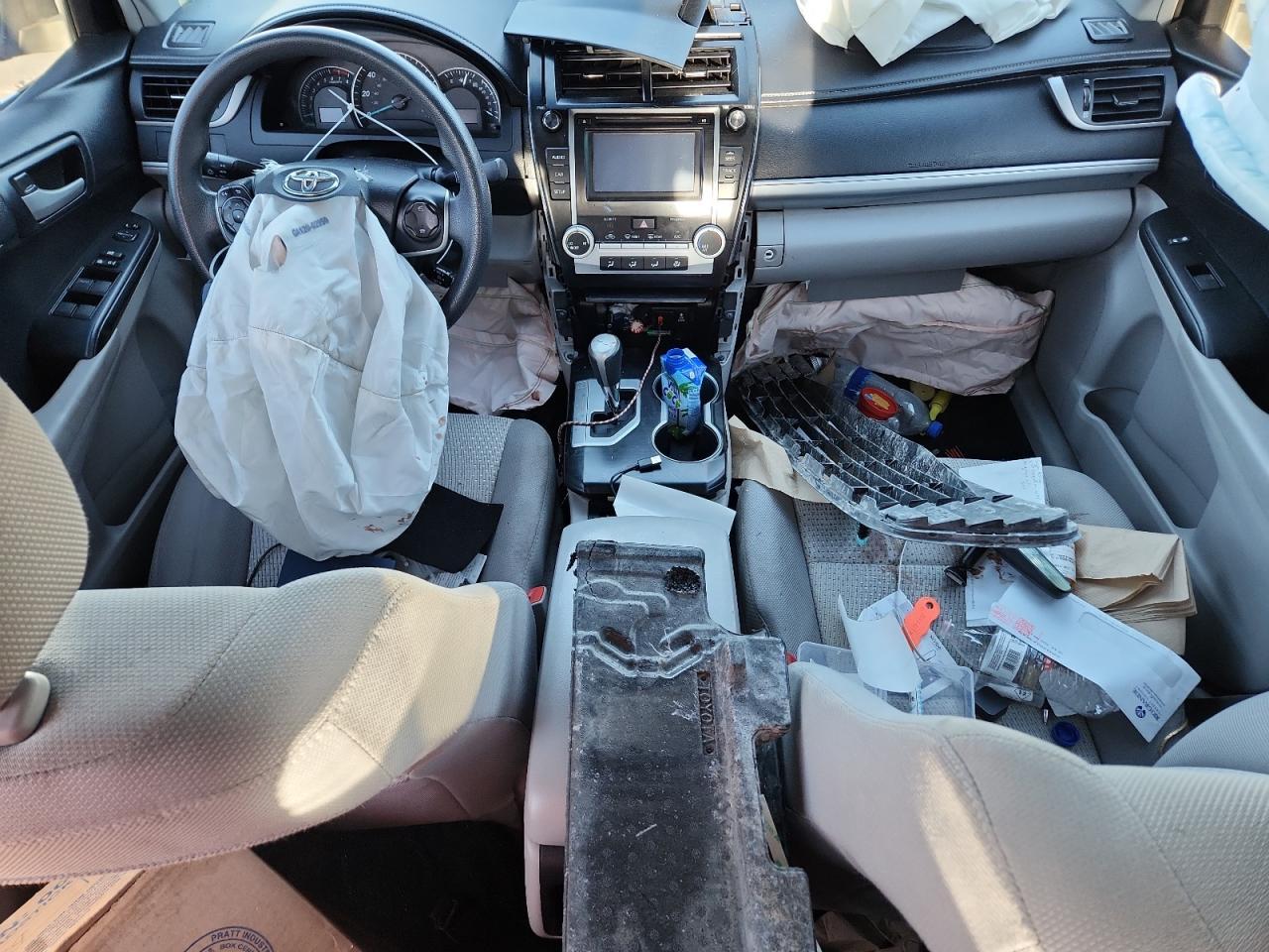 2014 TOYOTA CAMRY