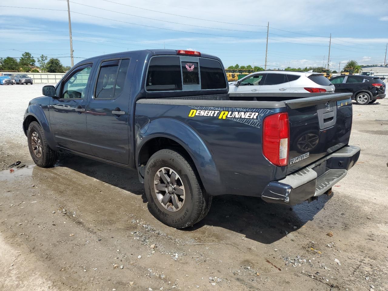 2015 NISSAN Frontier