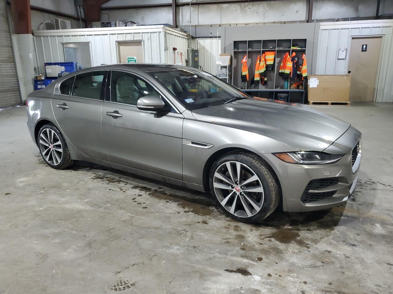 2020 JAGUAR XE