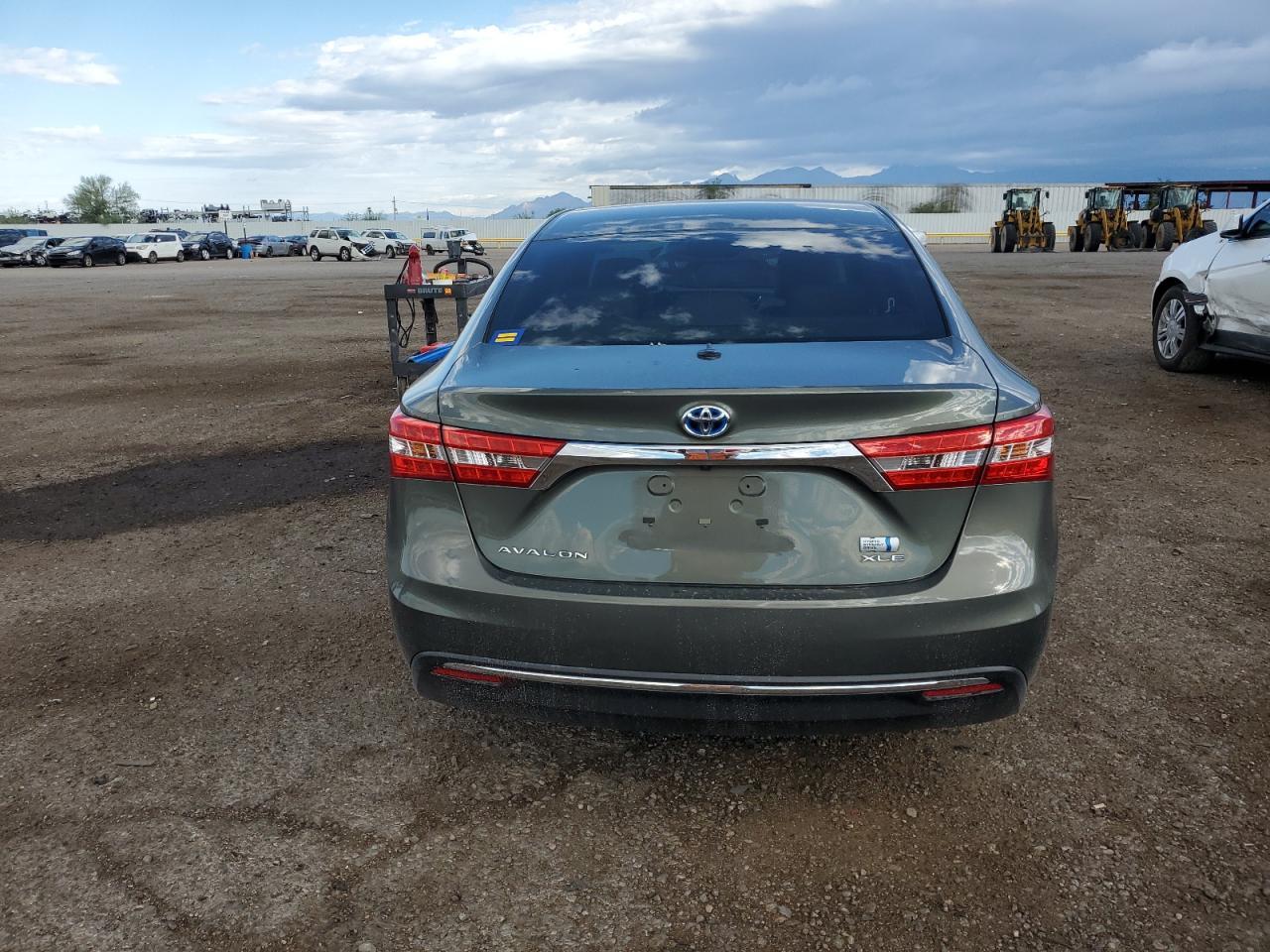 2014 TOYOTA Avalon
