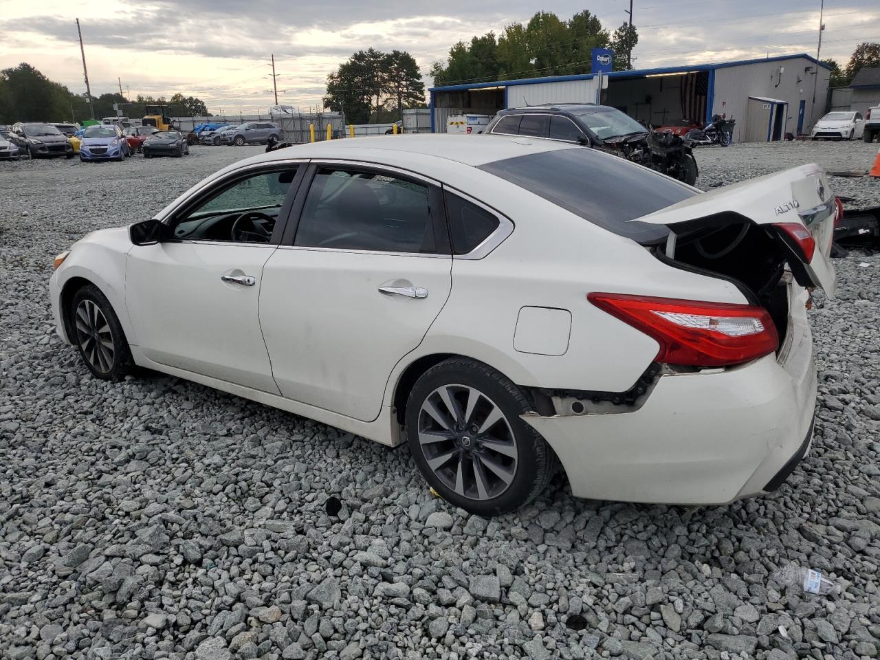2017 NISSAN ALTIMA