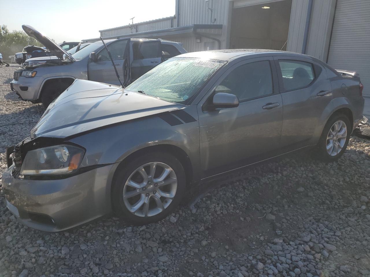2013 DODGE Avenger
