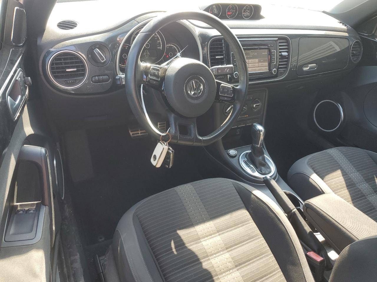 2013 VOLKSWAGEN Beetle