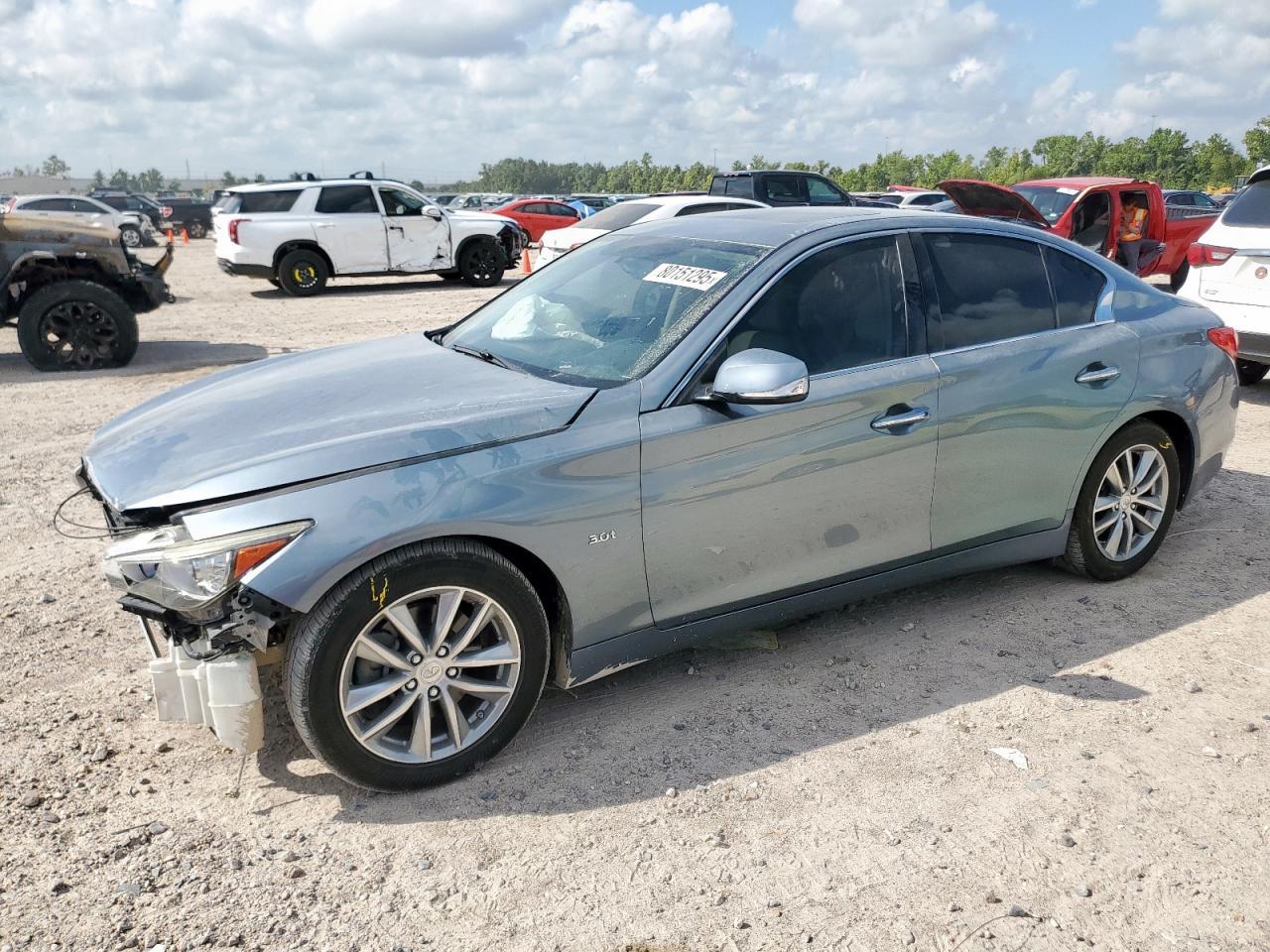 2017 INFINITI Q50