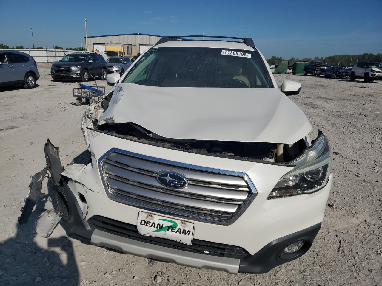 2015 SUBARU Outback