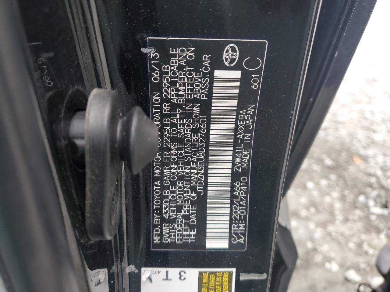 2013 TOYOTA PRIUS V