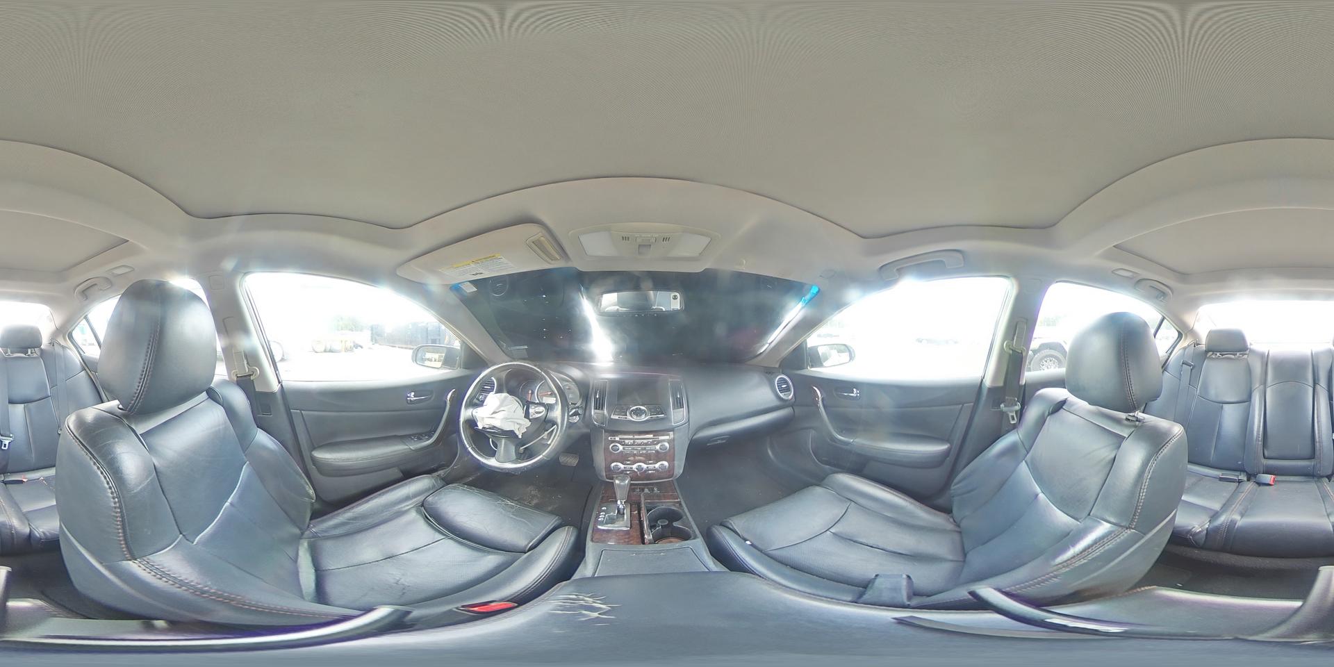 2011 NISSAN Maxima