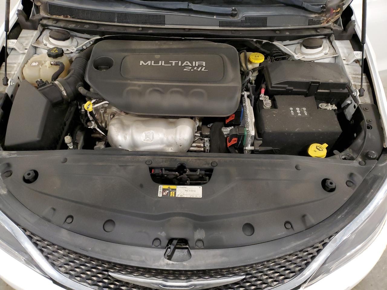 2016 CHRYSLER 200