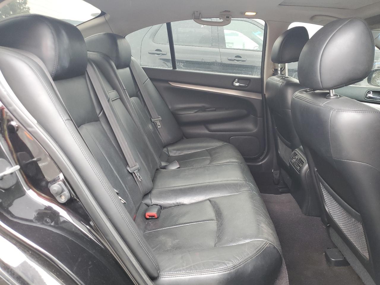 2012 INFINITI G37