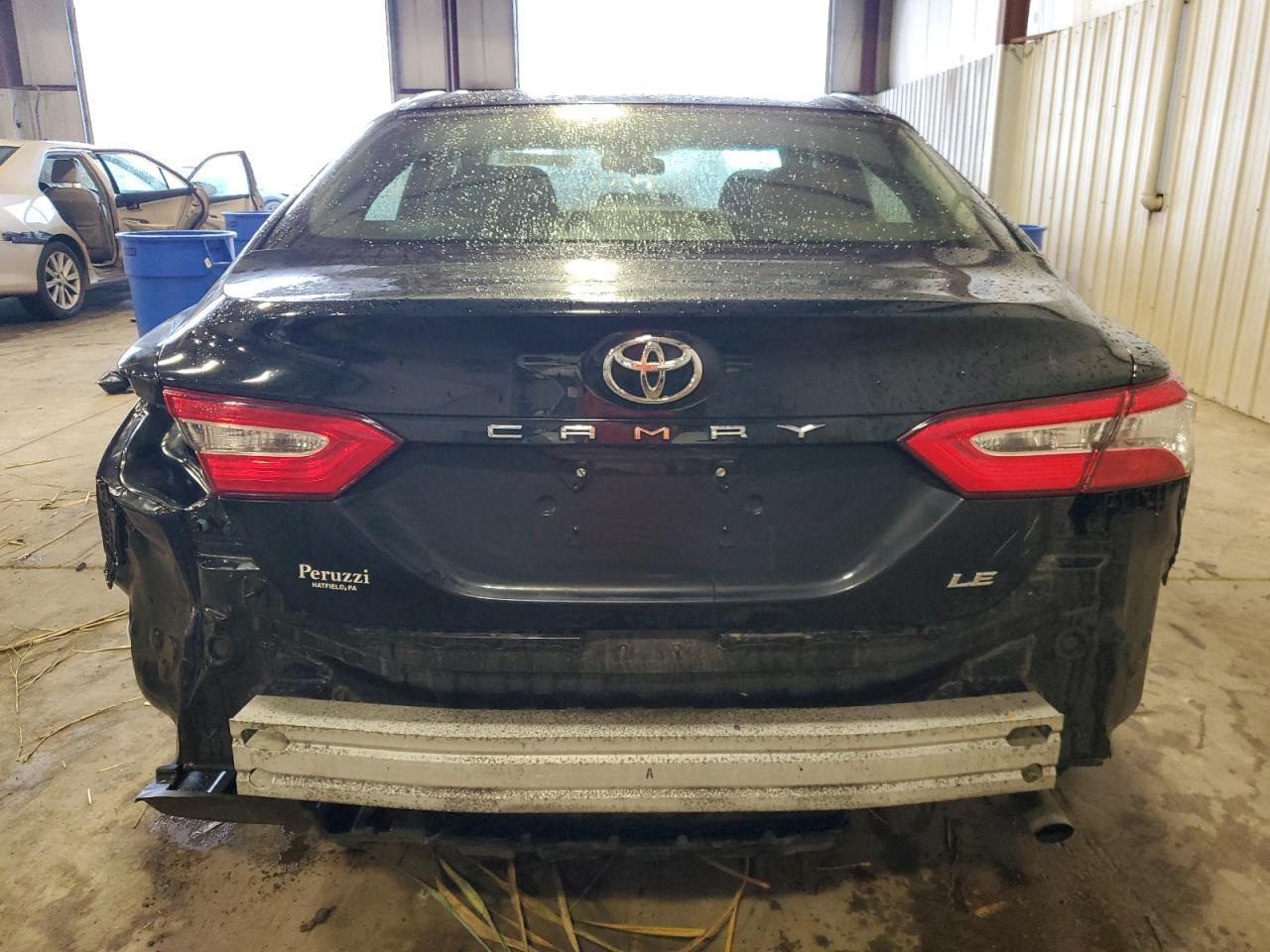 2018 TOYOTA CAMRY