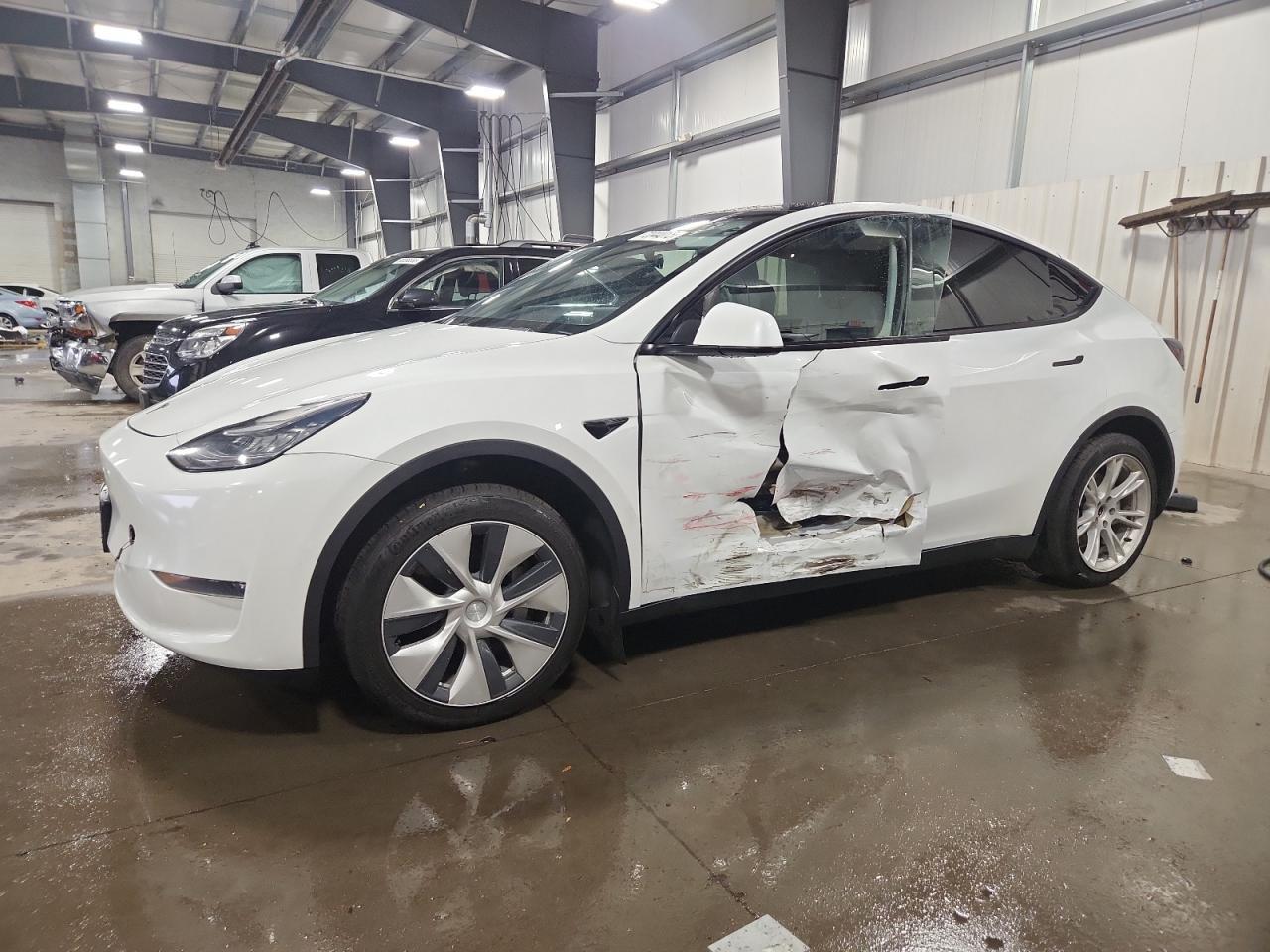 2020 TESLA MODEL Y