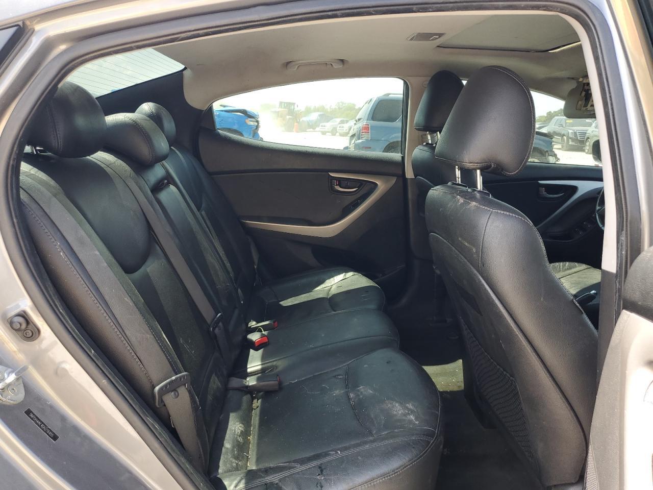 2013 HYUNDAI ELANTRA