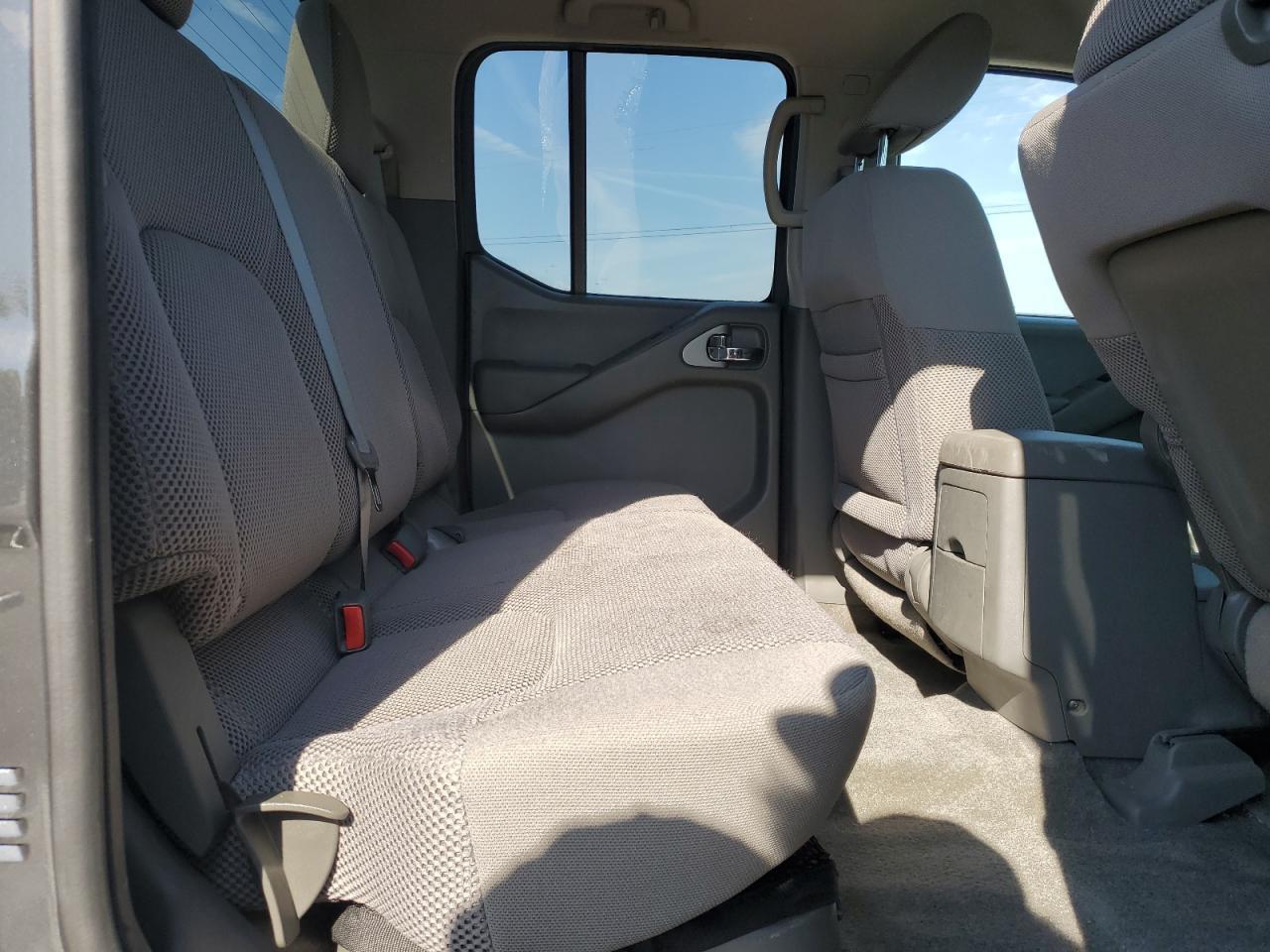 2012 NISSAN Frontier
