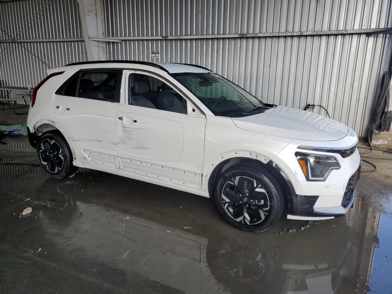 2023 KIA Niro