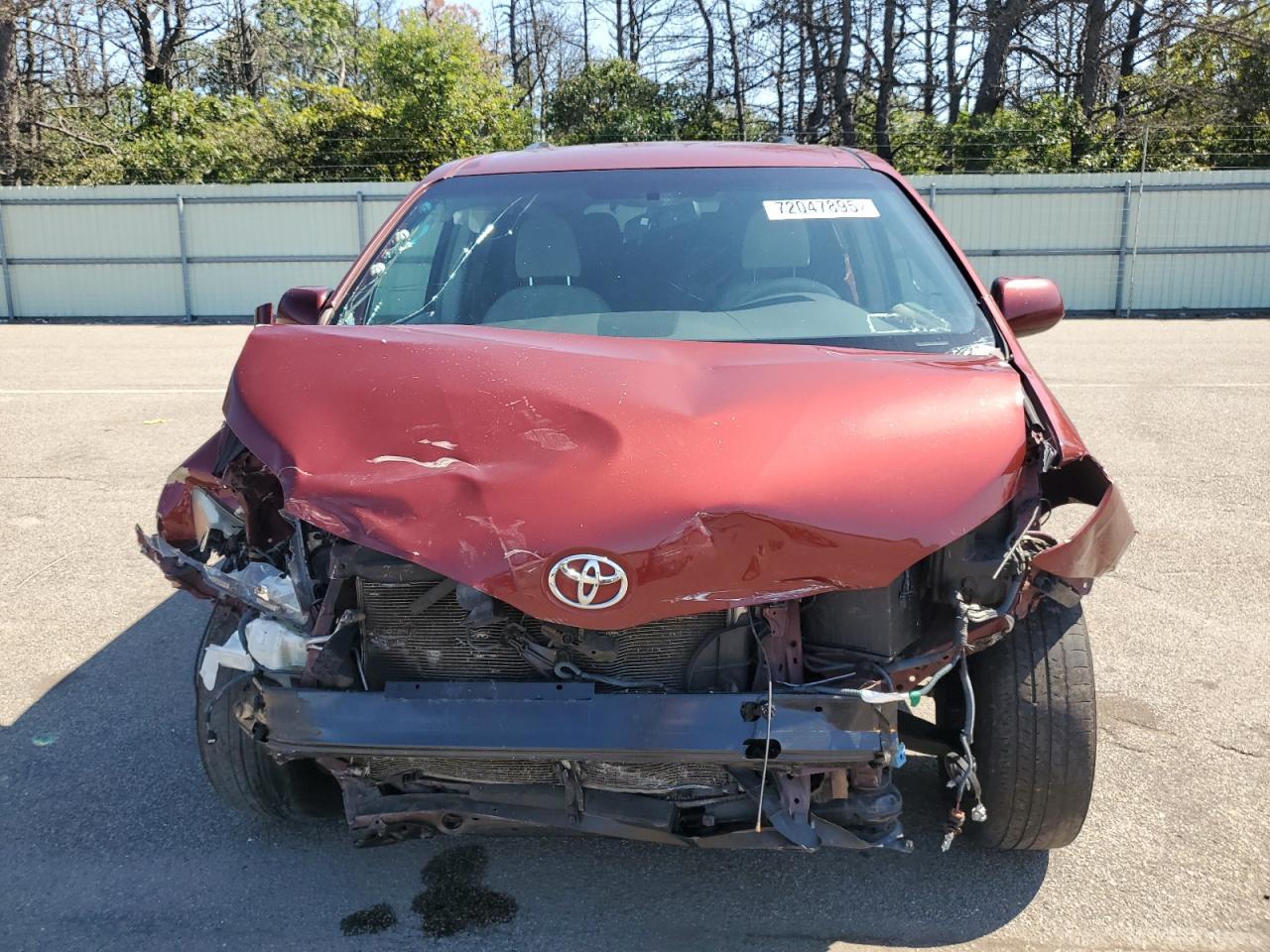 2014 TOYOTA SIENNA