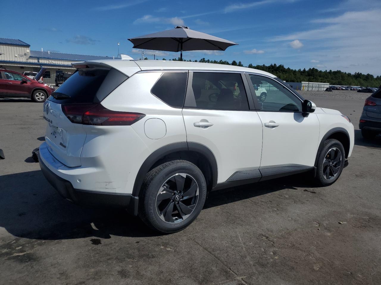 2024 NISSAN ROGUE