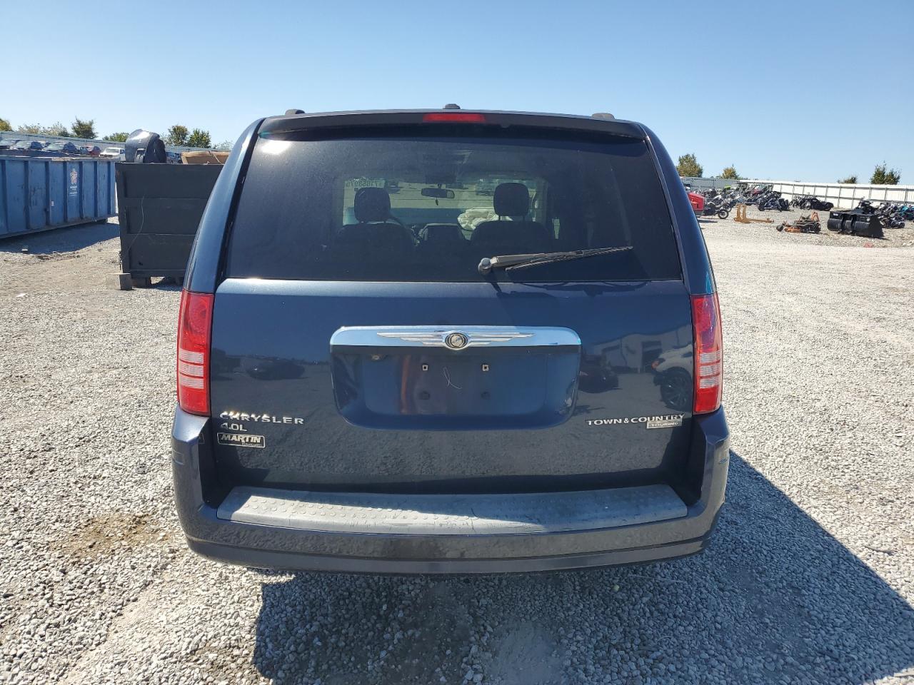 2009 CHRYSLER Town & Country