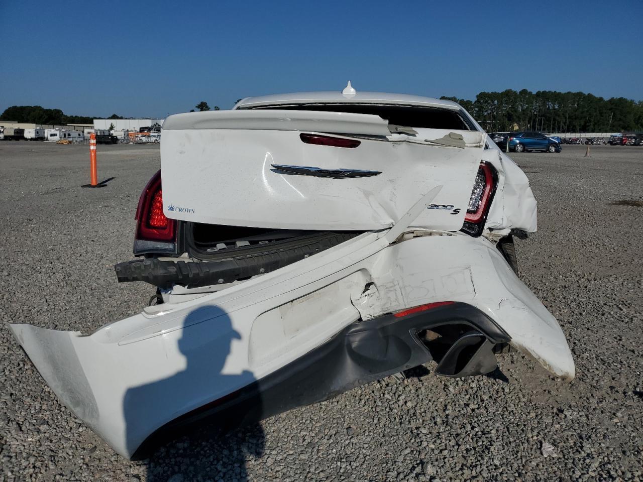 2019 CHRYSLER 300