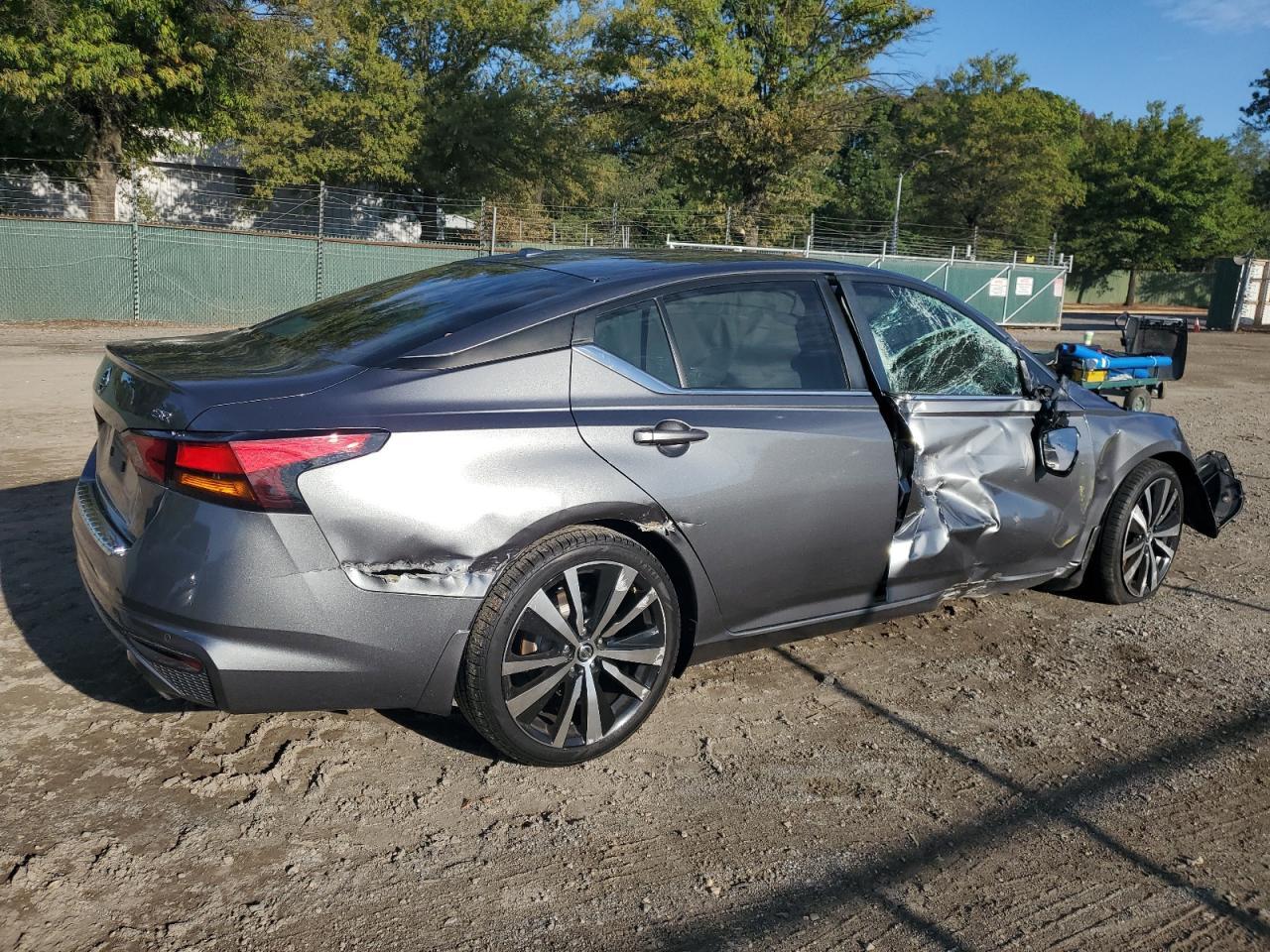2022 NISSAN ALTIMA