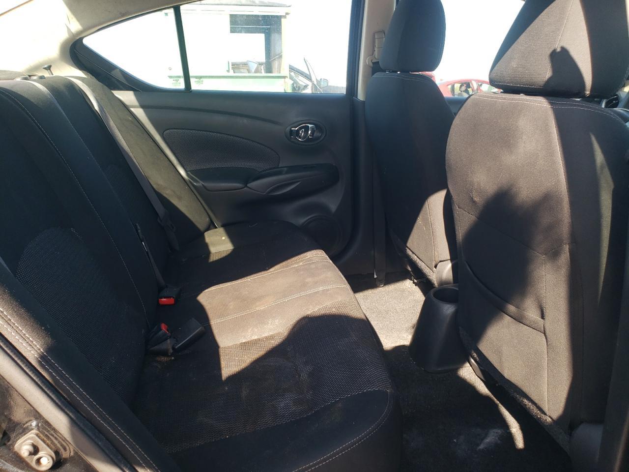 2018 NISSAN VERSA