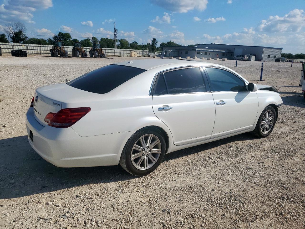 2009 TOYOTA Avalon