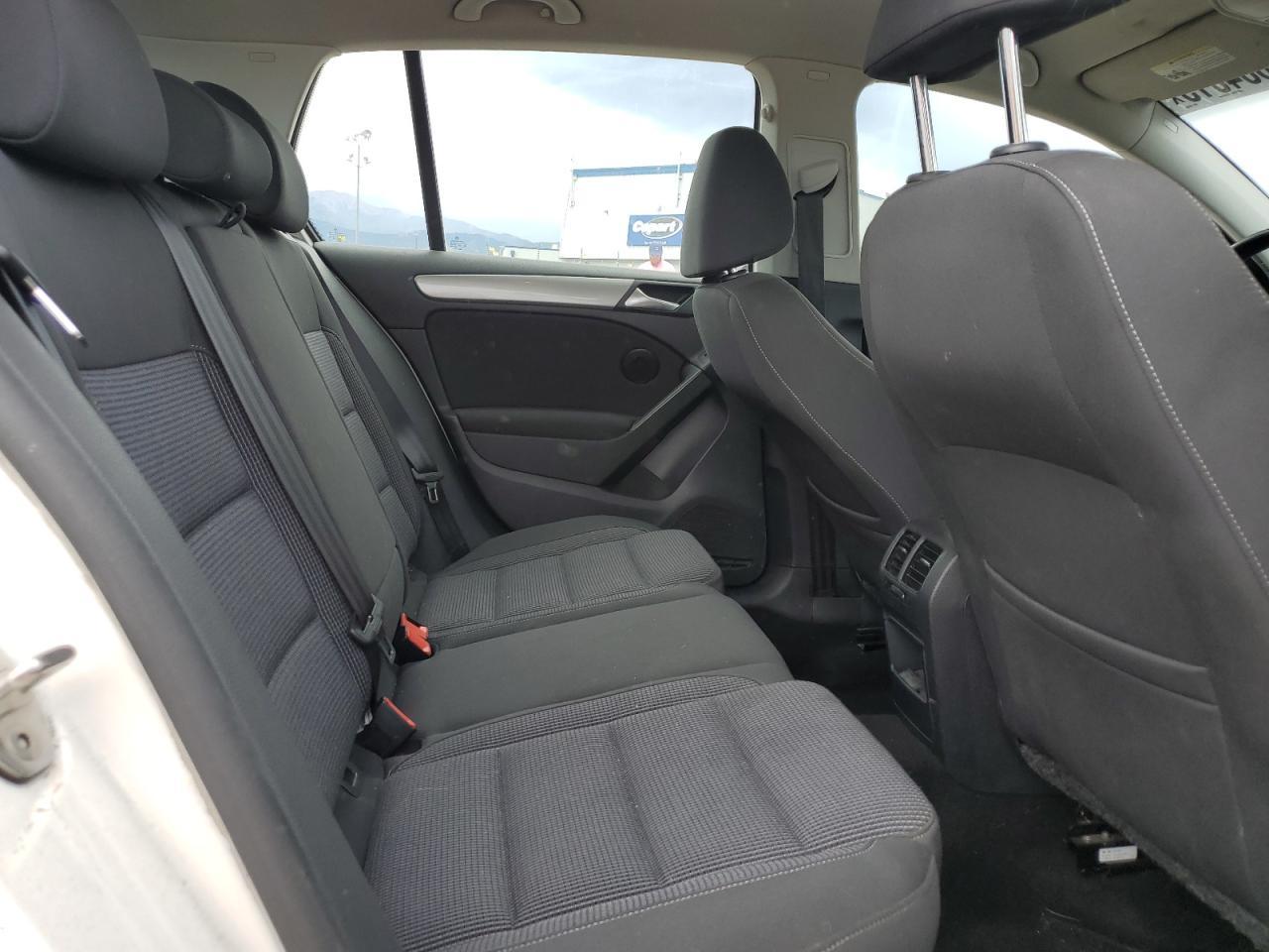 2014 VOLKSWAGEN GOLF