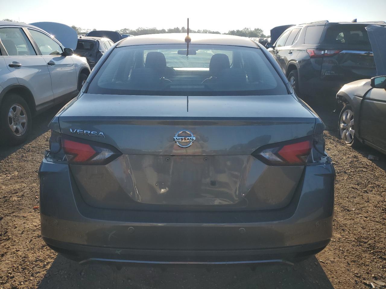 2020 NISSAN VERSA