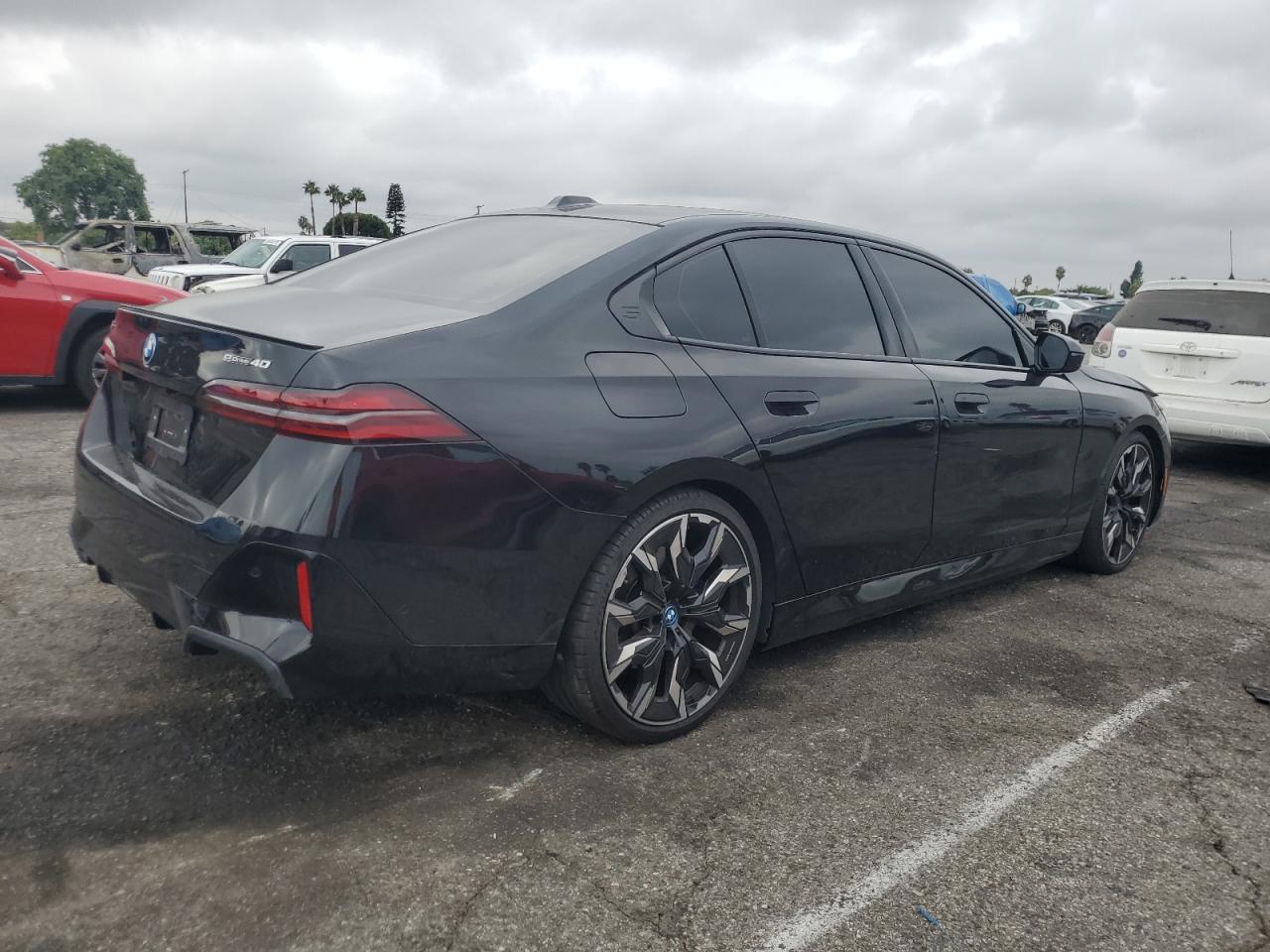 2024 BMW i5