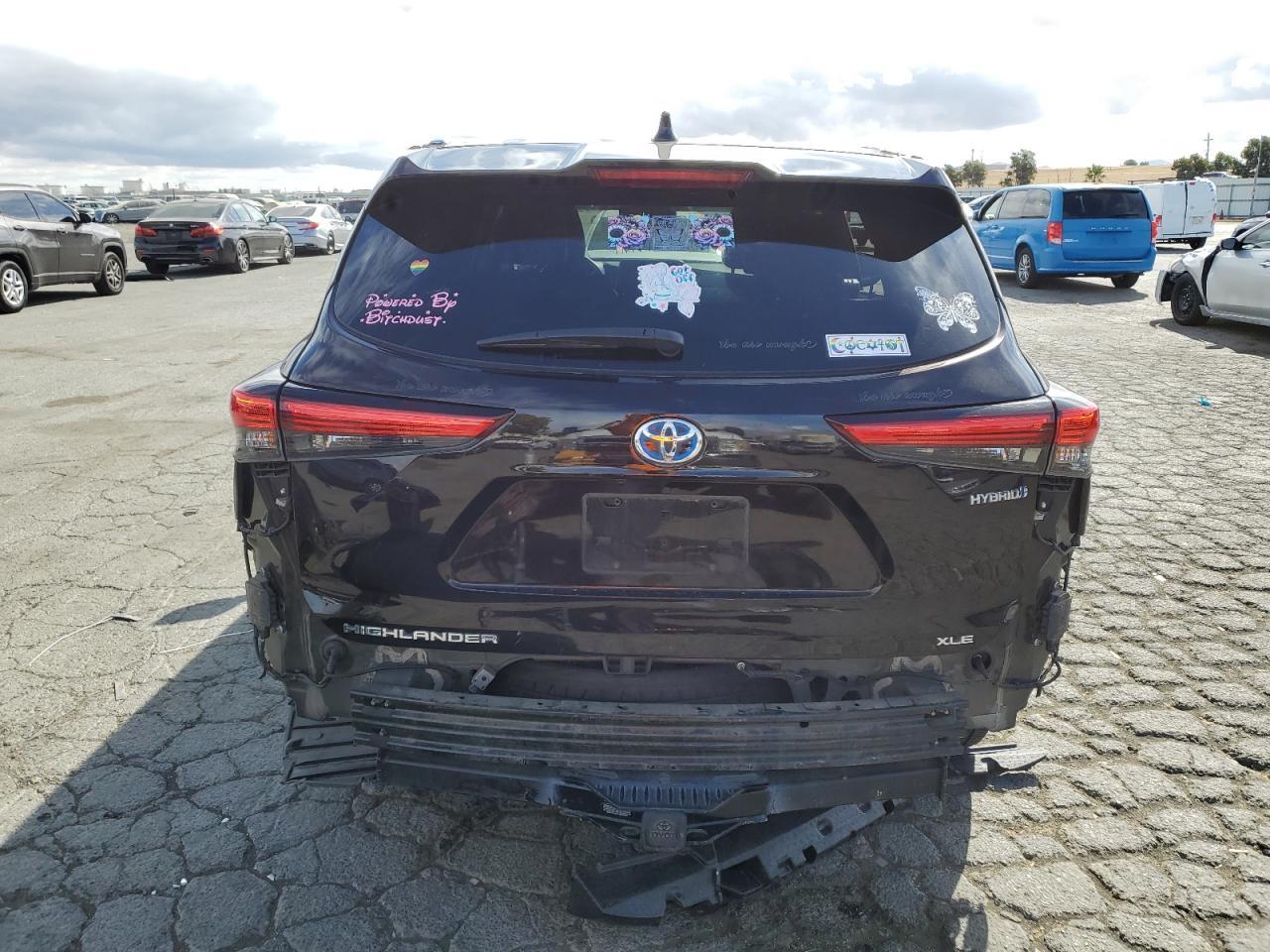 2021 TOYOTA HIGHLANDER