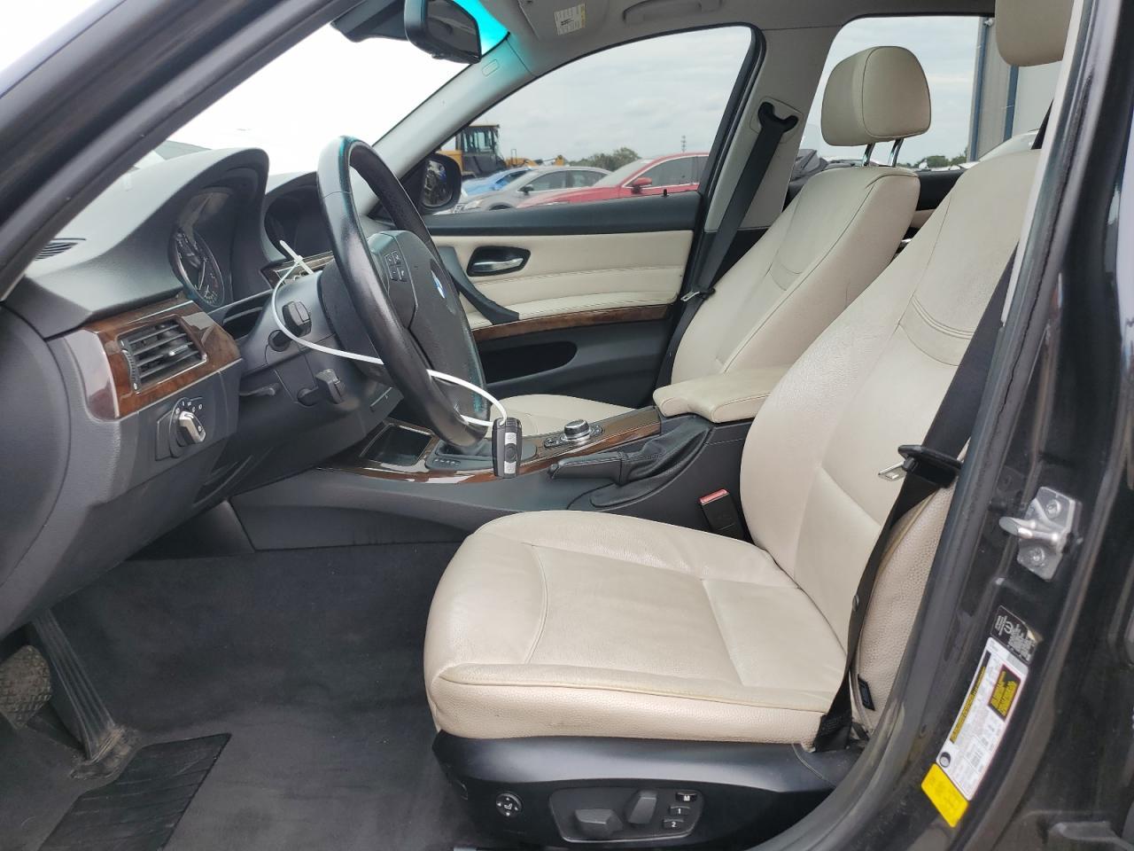 2011 BMW 3 SERIES