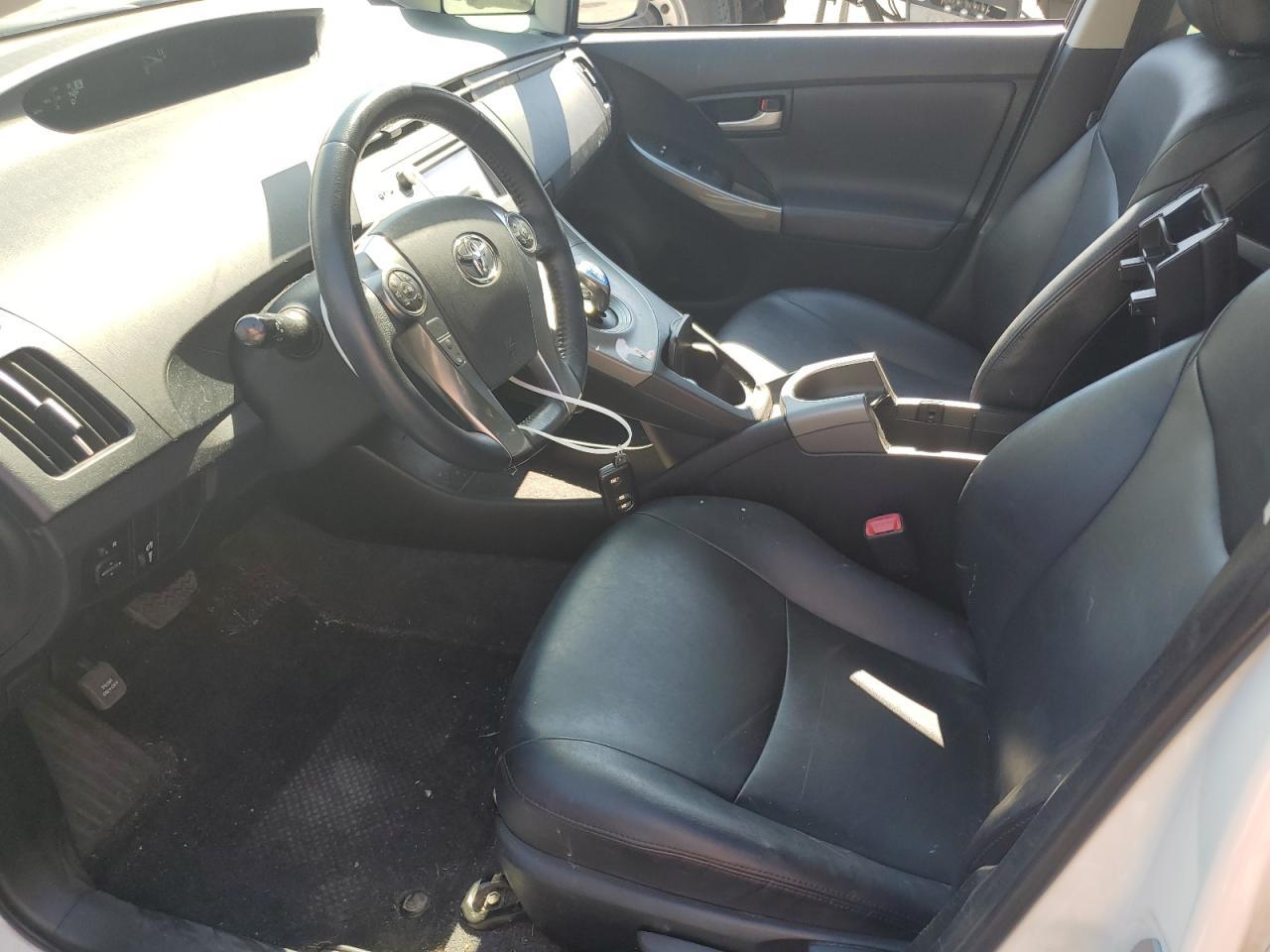 2013 TOYOTA PRIUS