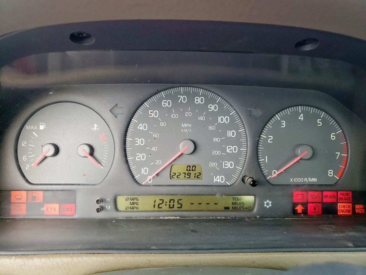 1999 VOLVO S70