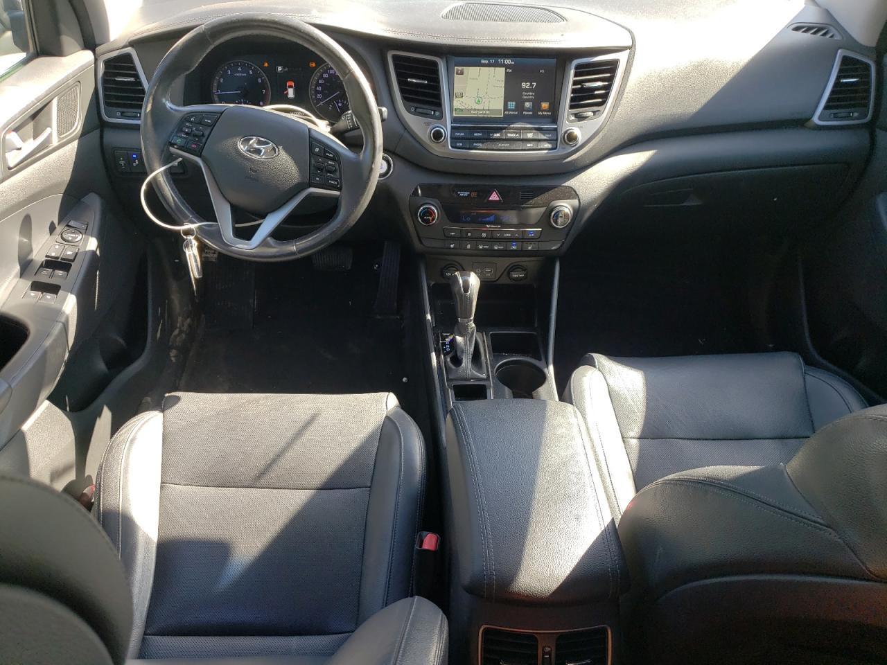 2016 HYUNDAI TUCSON