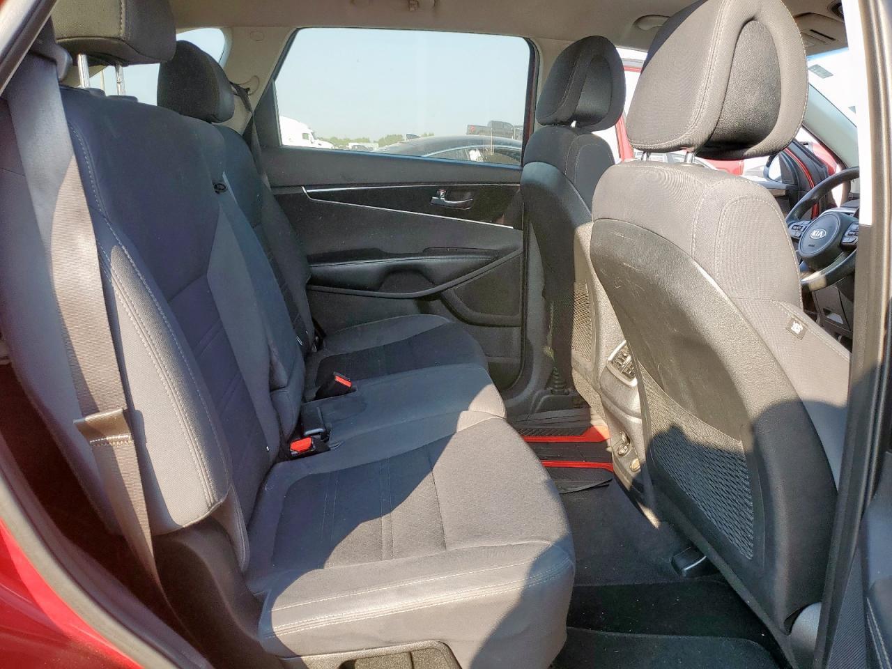 2017 KIA SORENTO