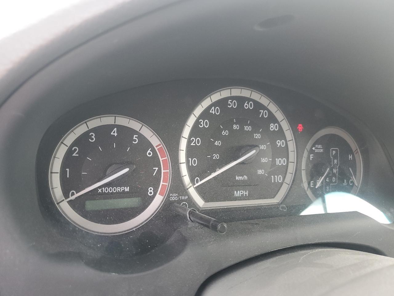 2004 TOYOTA SIENNA