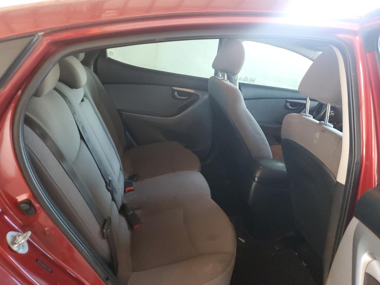 2014 HYUNDAI ELANTRA