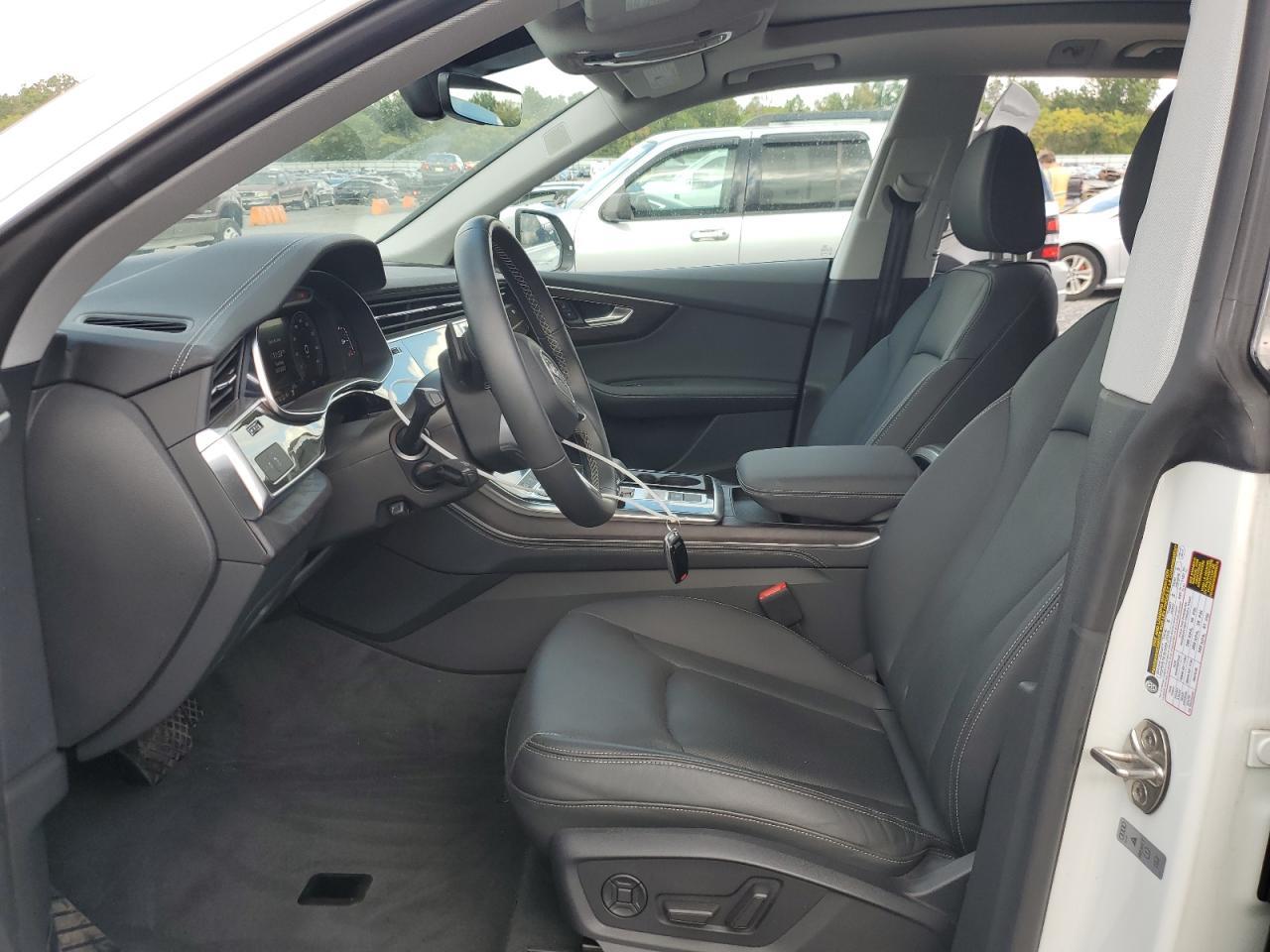 2023 AUDI Q8