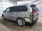 2011 TOYOTA SIENNA